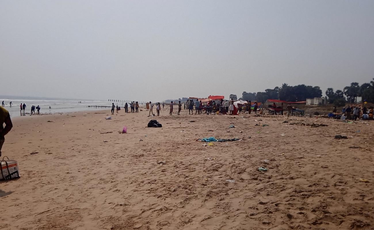 Rajavaram Beach'in fotoğrafı parlak kum yüzey ile