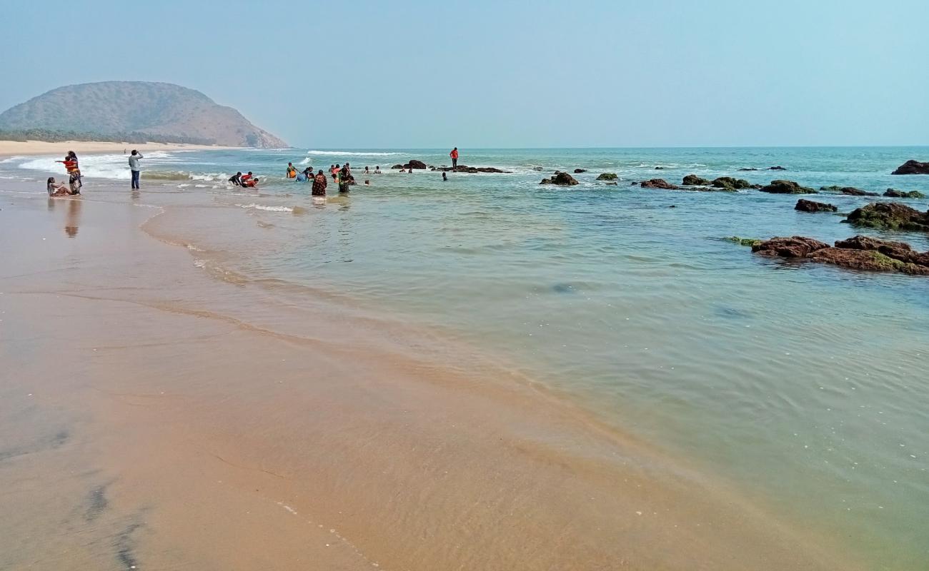 Rambilli Beach'in fotoğrafı parlak kum yüzey ile