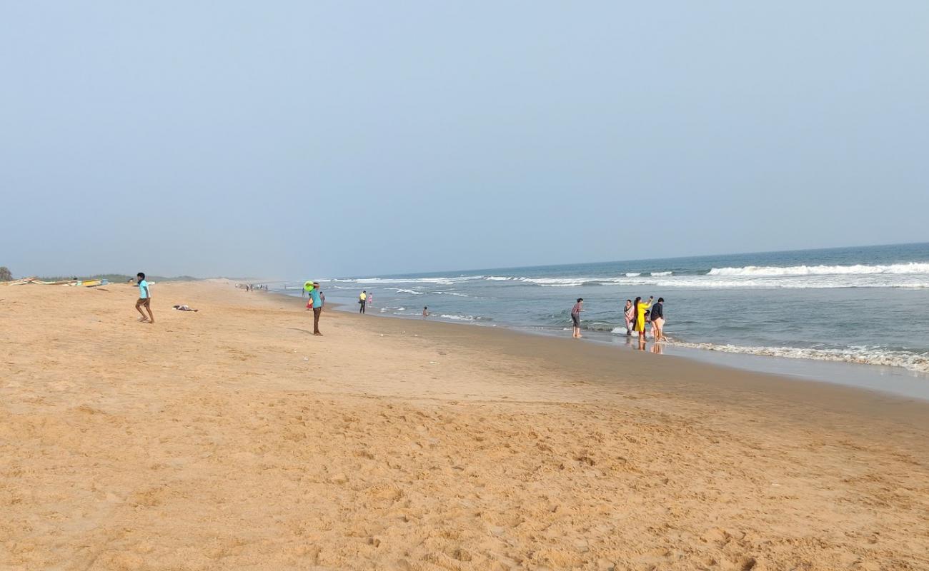 Budagatlapalem Beach'in fotoğrafı açık bej kum yüzey ile