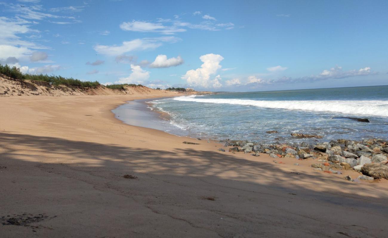 Gopalpur Port Beach'in fotoğrafı açık bej kum yüzey ile