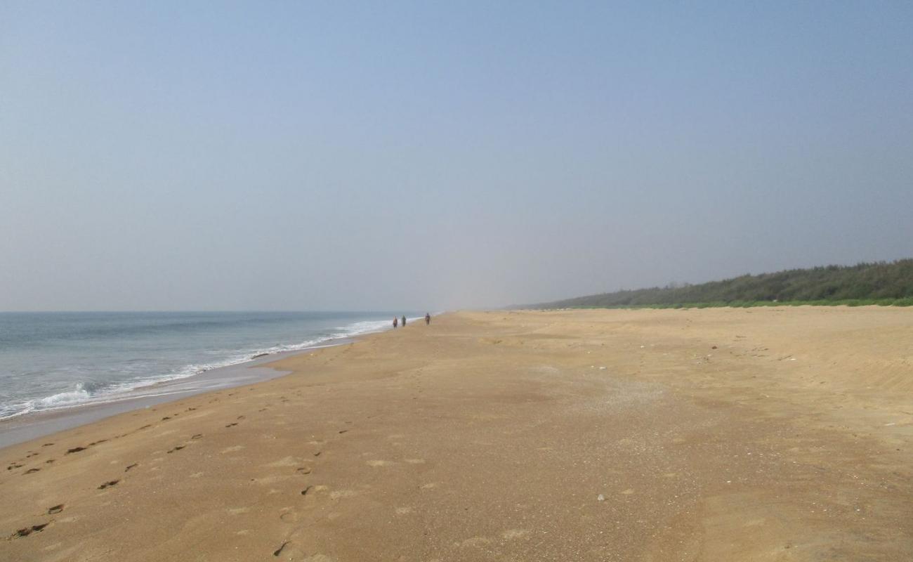 Naba Beach'in fotoğrafı açık bej kum yüzey ile