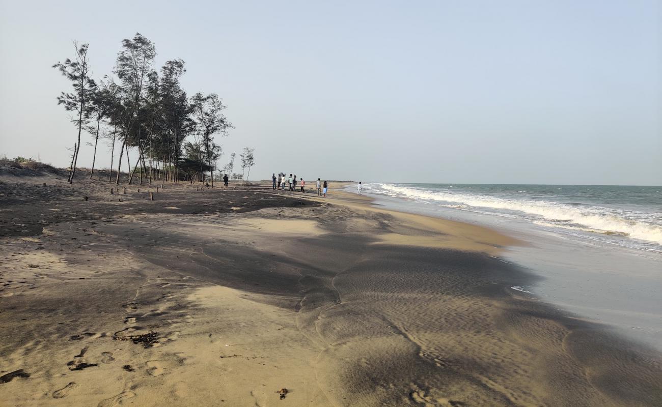 Pentha Sea Beach'in fotoğrafı açık bej kum yüzey ile