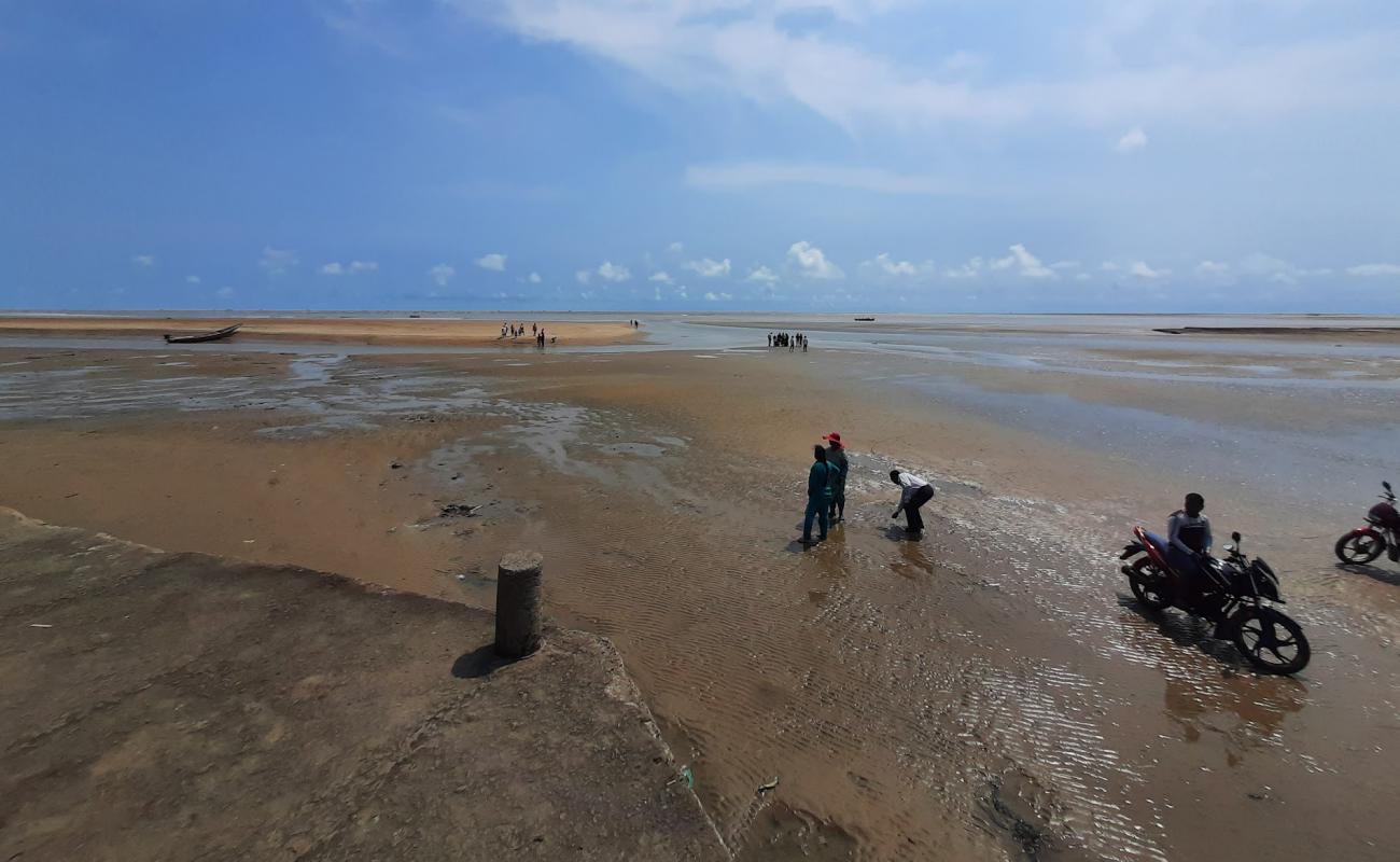 Talsari Beach'in fotoğrafı açık bej kum yüzey ile