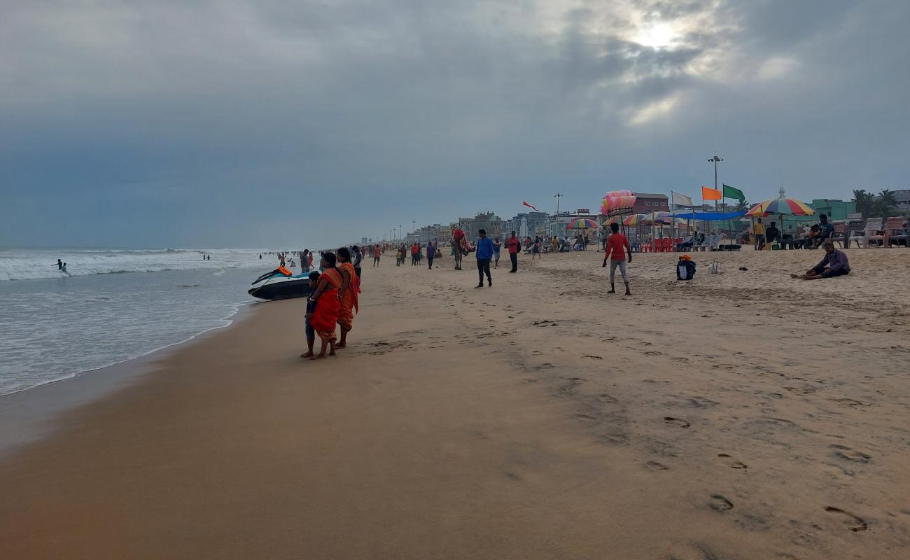 Golden Beach'in fotoğrafı parlak kum yüzey ile