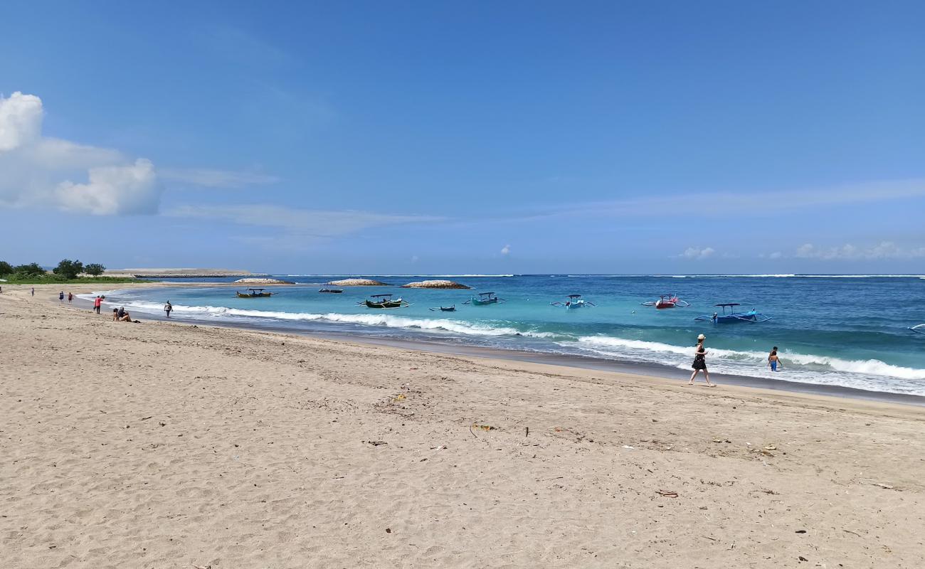 Jerman Beach'in fotoğrafı açık bej kum yüzey ile