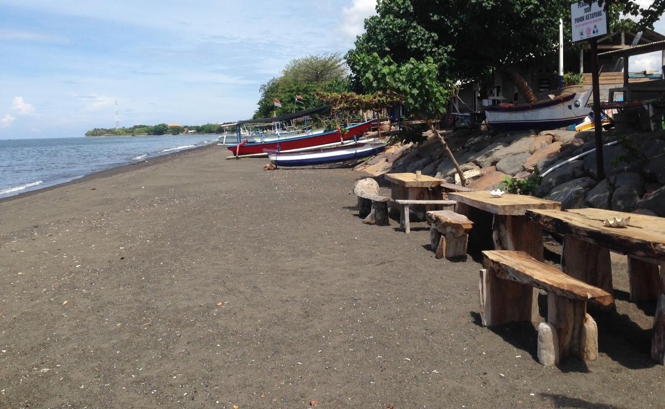 West Weighing Beach'in fotoğrafı gri kum yüzey ile