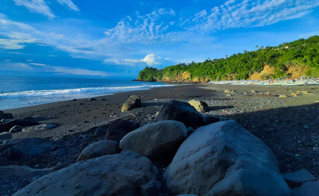 Funkkoeh Beach'in fotoğrafı gri kum yüzey ile