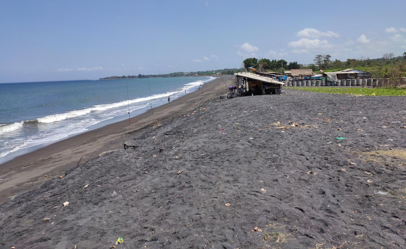 Cucukan Beach'in fotoğrafı gri kum yüzey ile