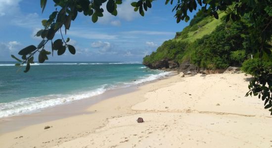 Gunung Payung Beach