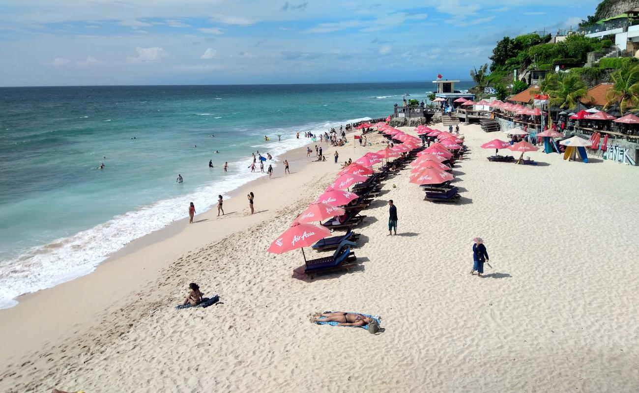 Dreamland Plajı'in fotoğrafı parlak ince kum yüzey ile