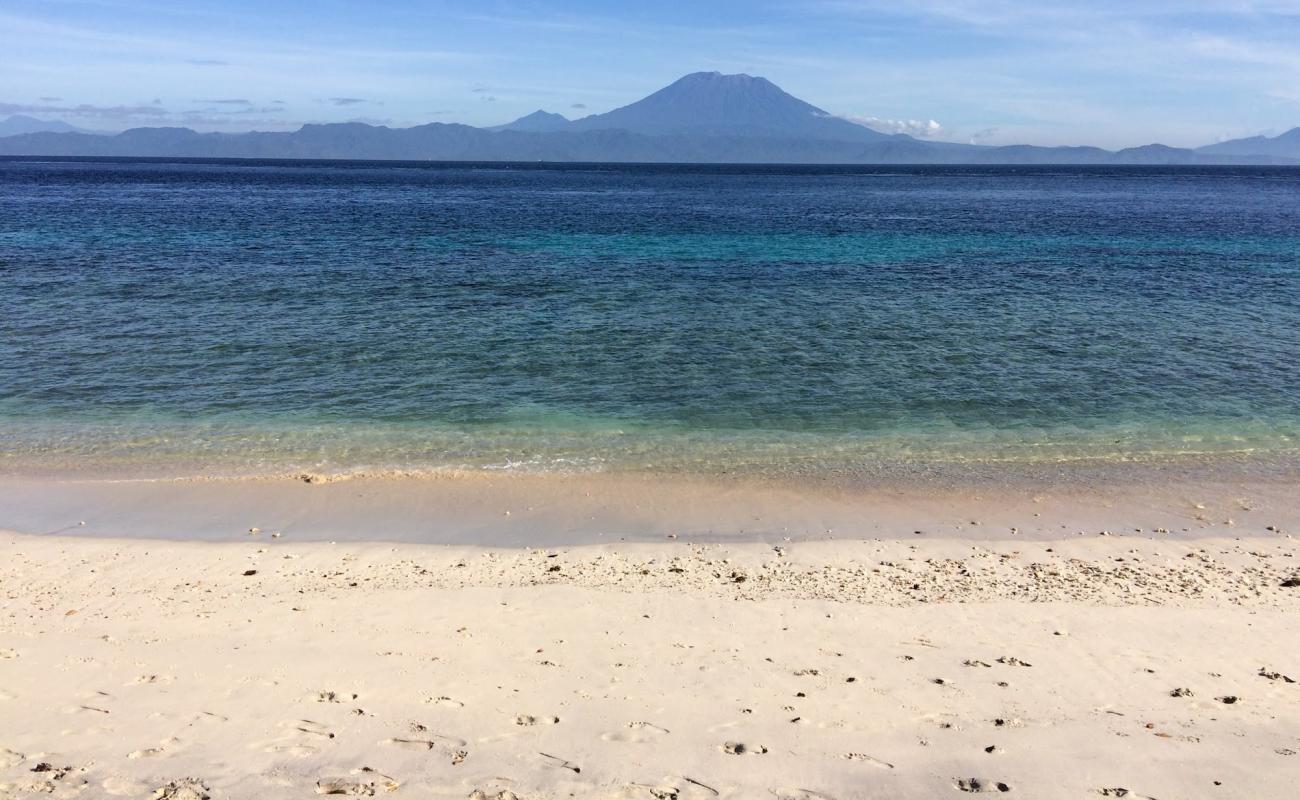 Kutampi Beach'in fotoğrafı açık bej kum yüzey ile