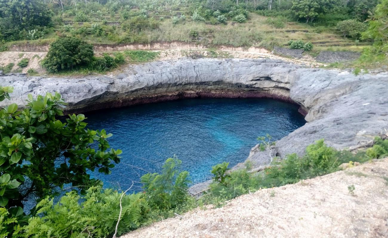 Pagede Beach'in fotoğrafı kayalık arazi yüzey ile