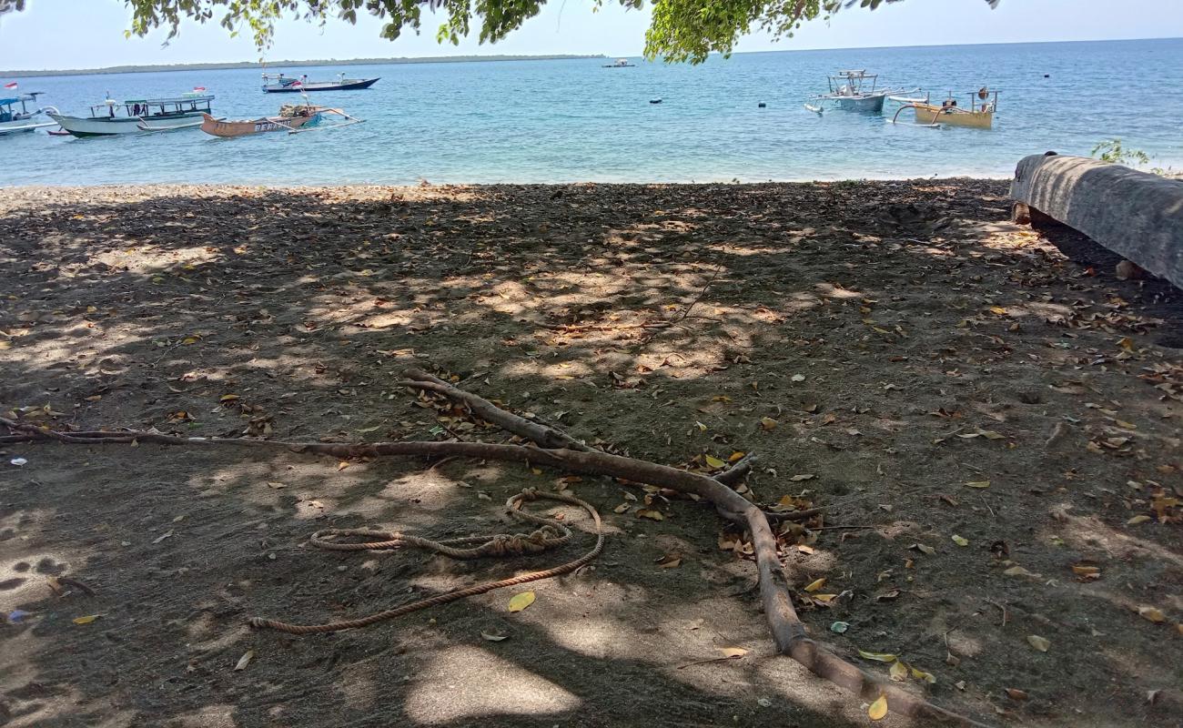 Dadap Hidden Beach'in fotoğrafı kahverengi kum yüzey ile