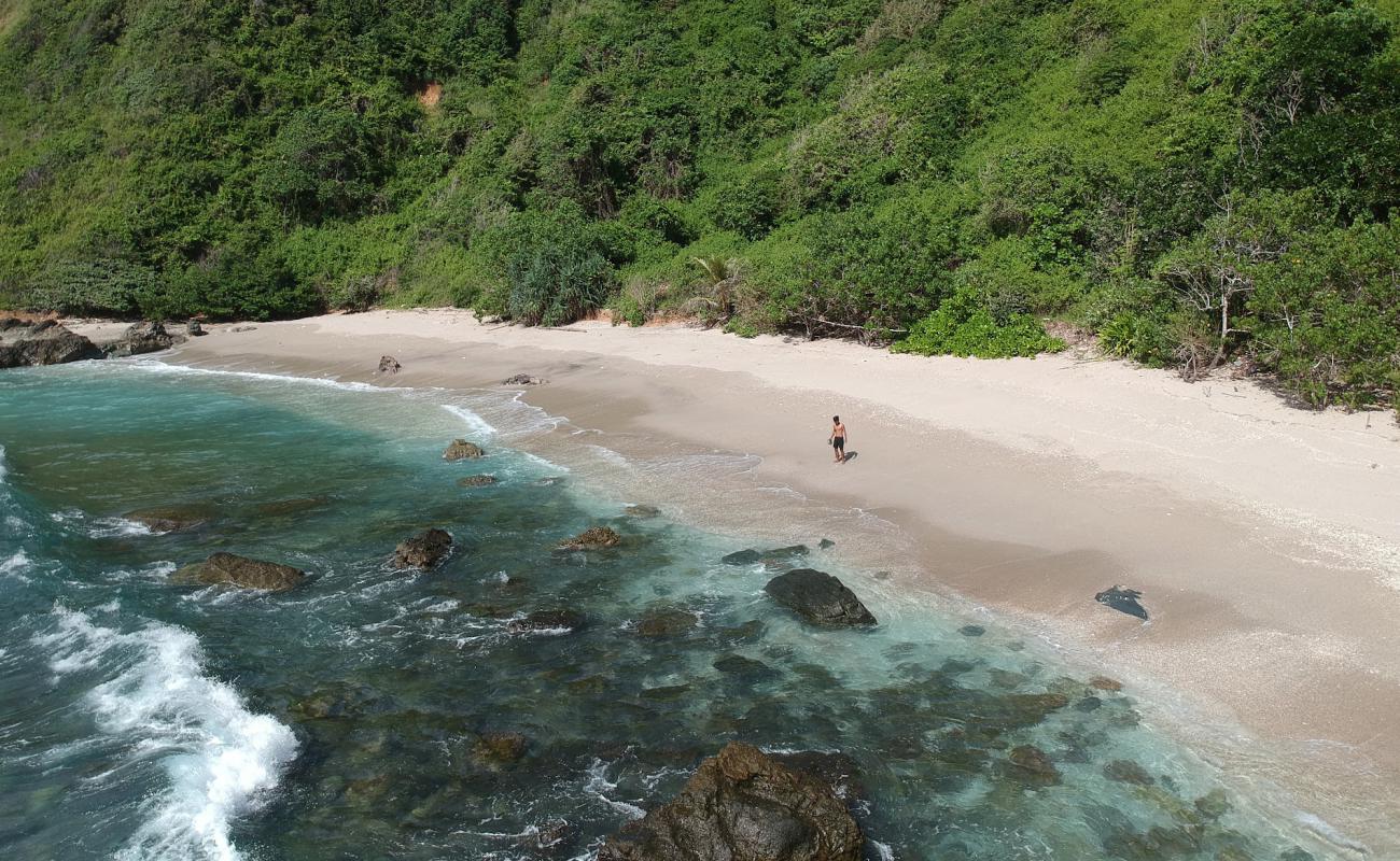 Munah Beach'in fotoğrafı parlak kum yüzey ile