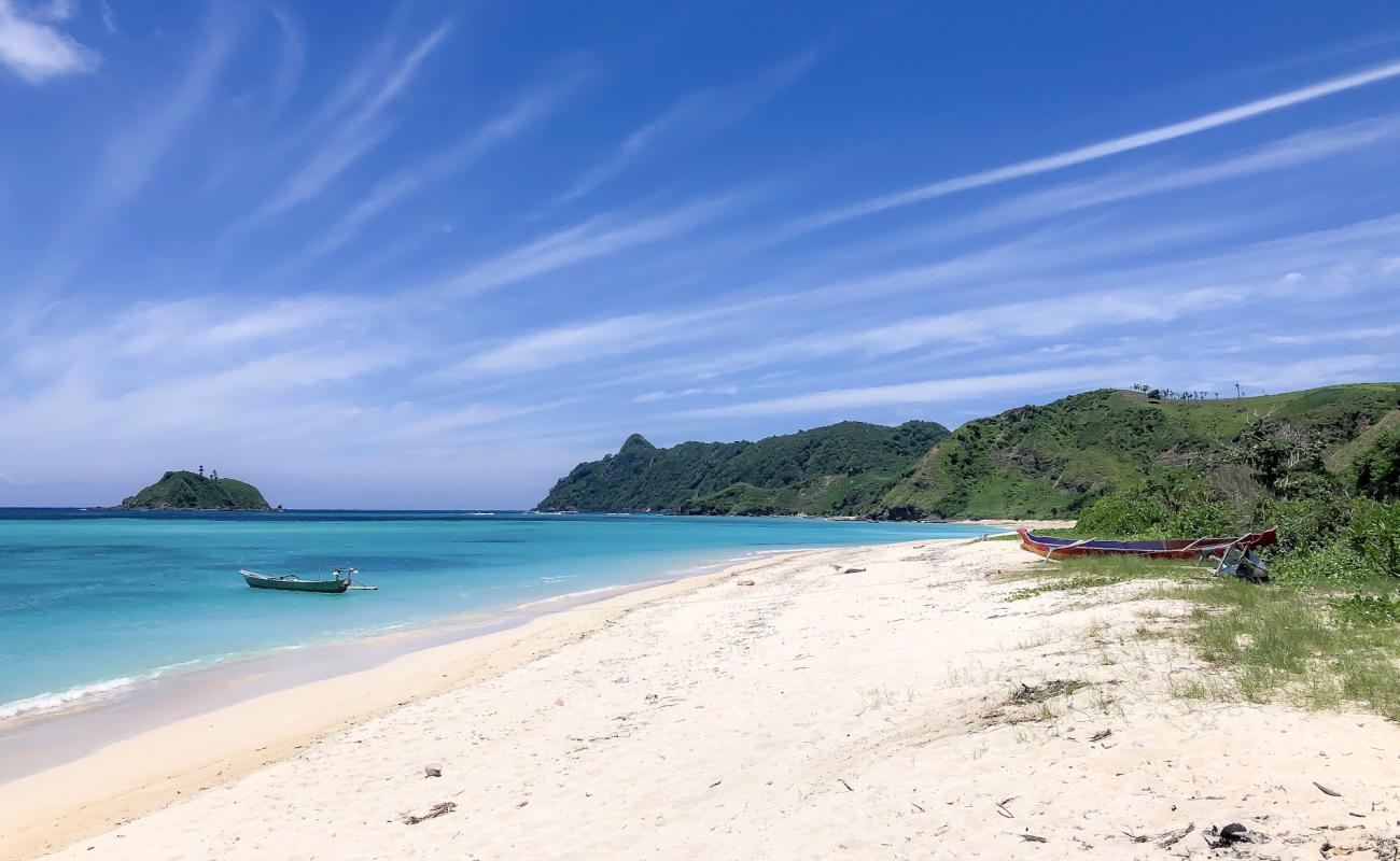 Pengantap Beach'in fotoğrafı parlak kum yüzey ile