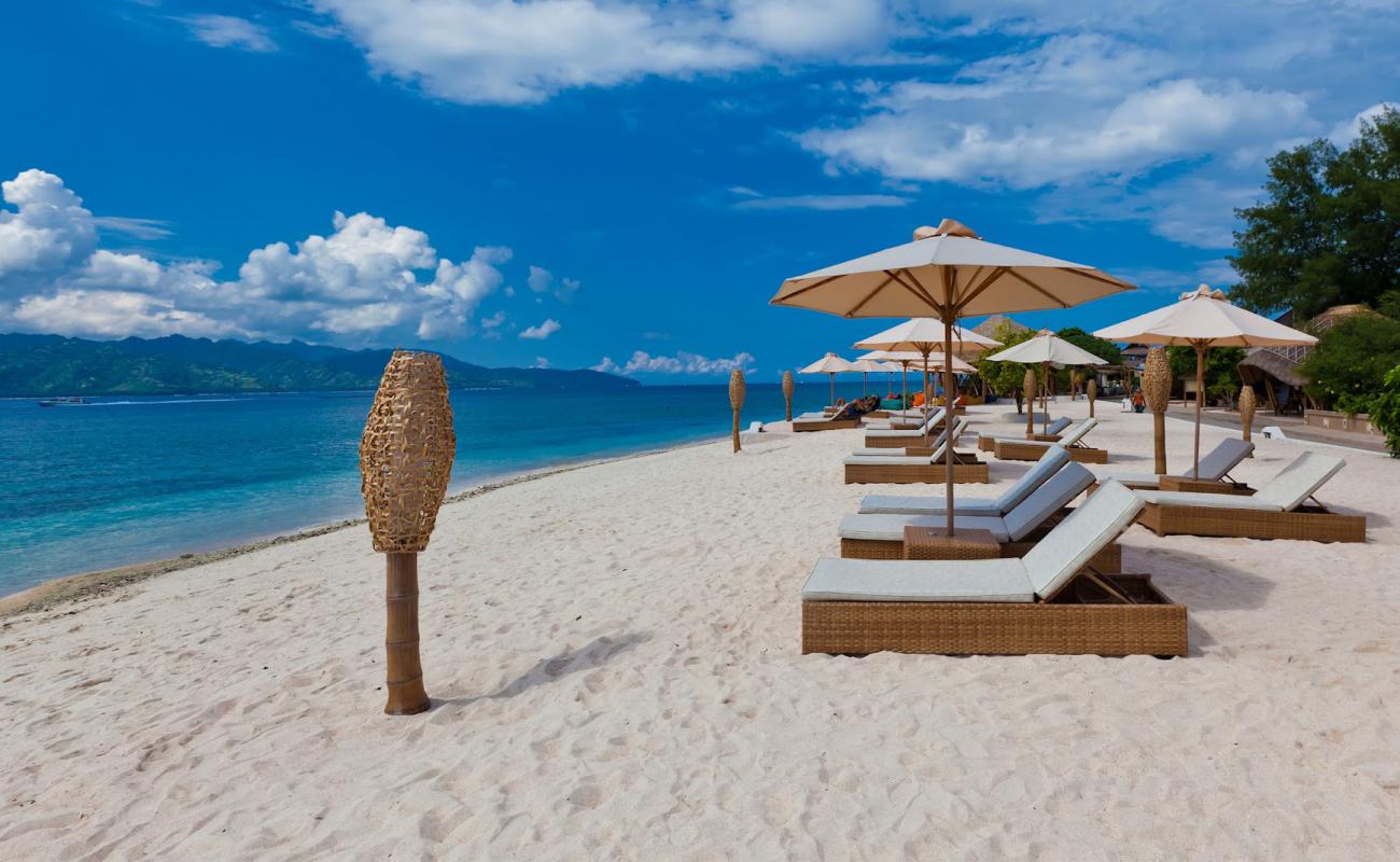 Gili Trawangan Plajı'in fotoğrafı açık bej kum yüzey ile