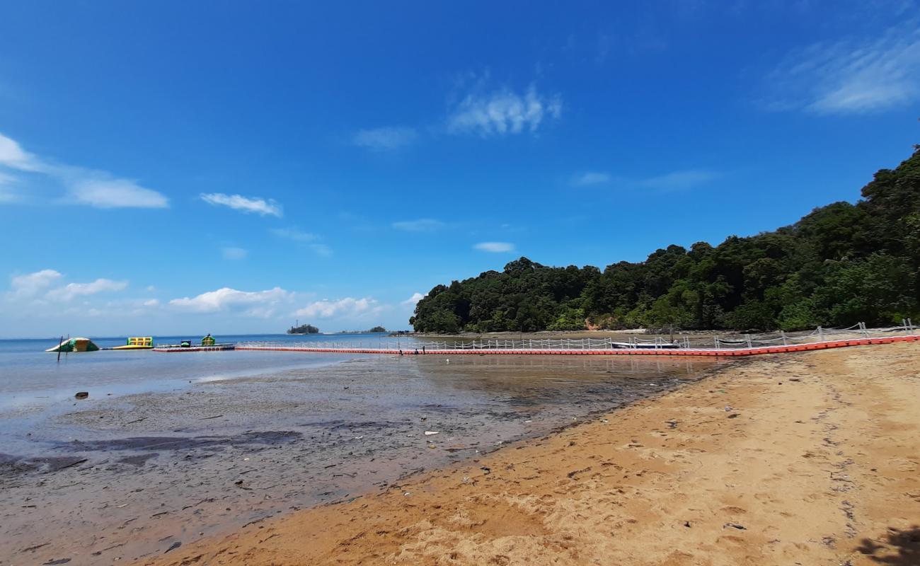 Nongsa Beach'in fotoğrafı açık bej kum yüzey ile