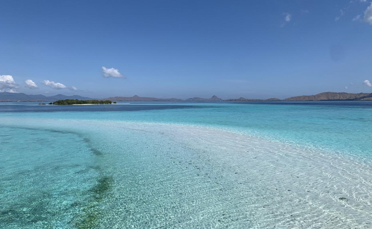 Katangan Sandbank'in fotoğrafı pembe kum yüzey ile