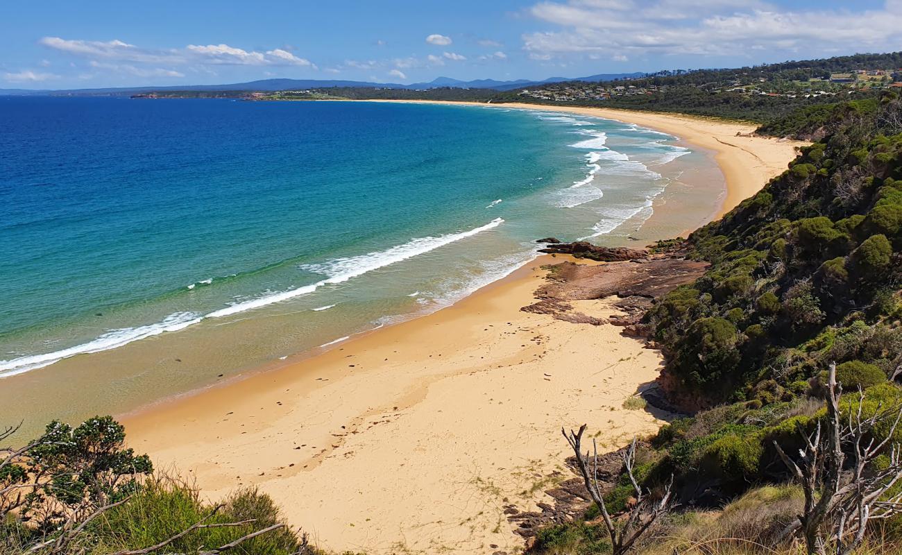 Short Point Beach'in fotoğrafı açık bej kum yüzey ile