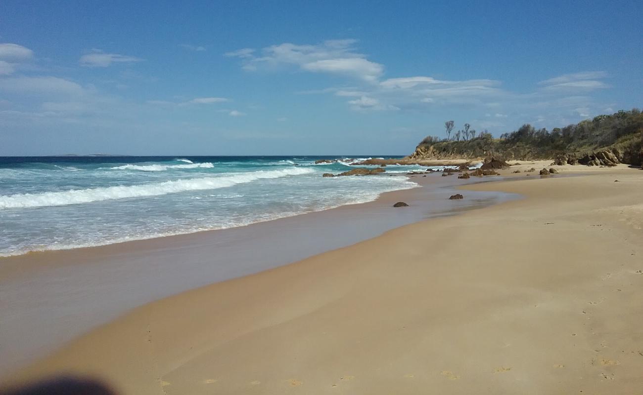 Duesburys Beach'in fotoğrafı parlak kum yüzey ile