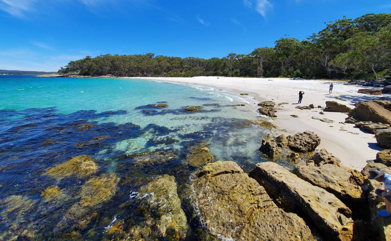 Greenfield Beach'in fotoğrafı beyaz ince kum yüzey ile