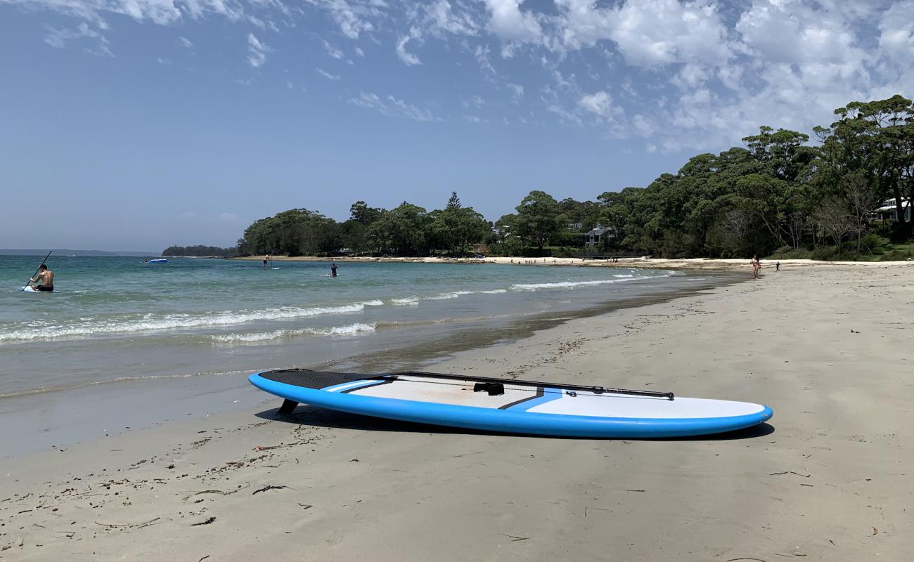 Collingwood Beach'in fotoğrafı parlak kum yüzey ile