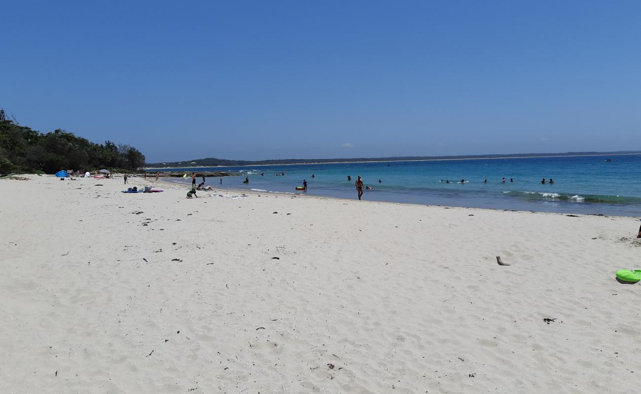 Abrahams Bosom Beach'in fotoğrafı parlak kum yüzey ile