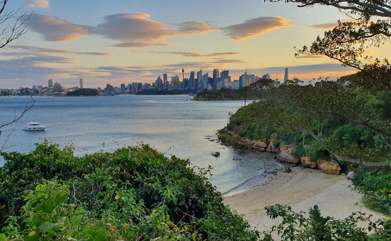 Whiting Beach'in fotoğrafı parlak kum yüzey ile