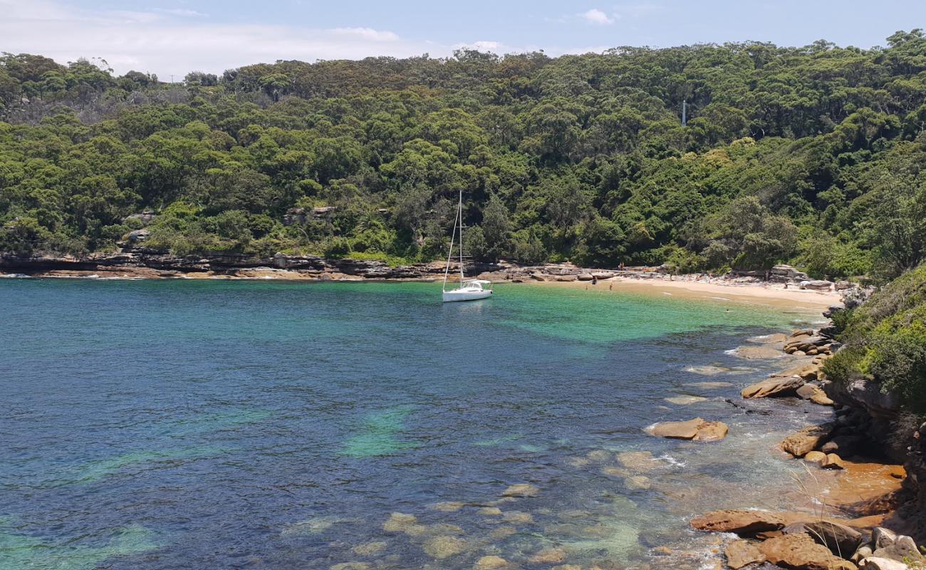 Obelisk Beach'in fotoğrafı parlak kum yüzey ile