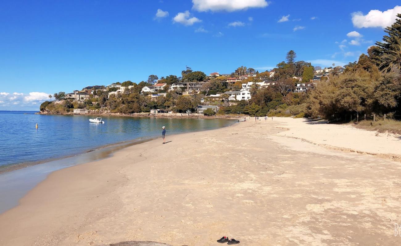 Chinamans Beach'in fotoğrafı parlak kum yüzey ile