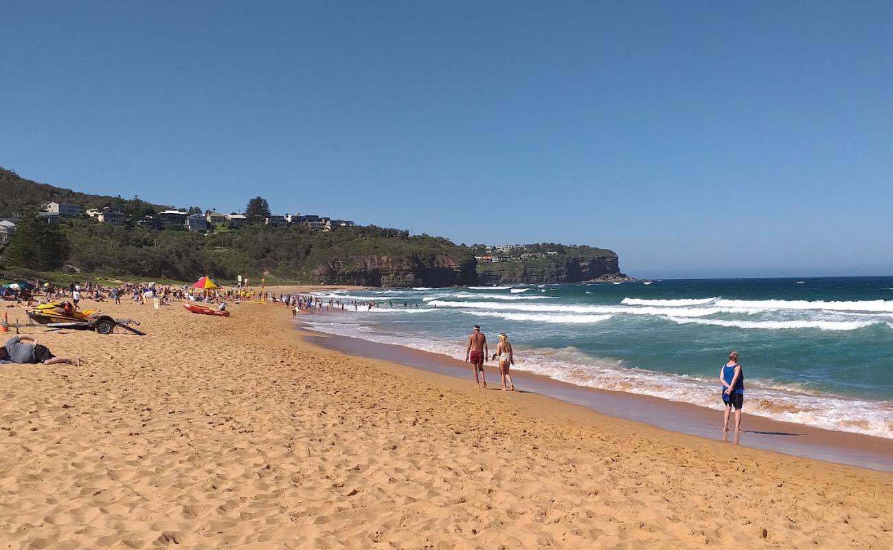 Newport Beach'in fotoğrafı açık bej kum yüzey ile