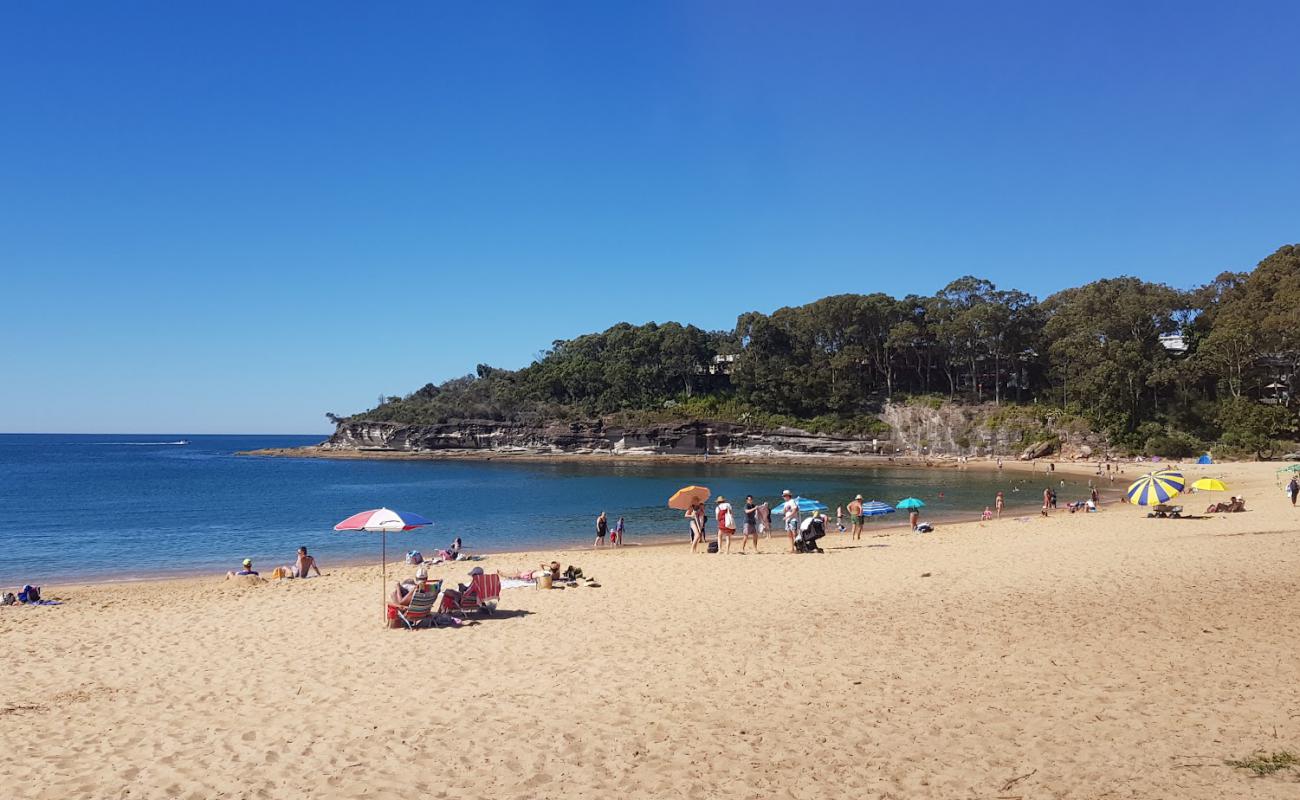 Pearl Beach'in fotoğrafı açık bej kum yüzey ile