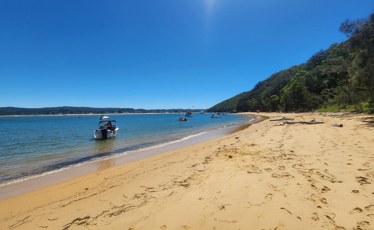 Lobster Beach'in fotoğrafı açık bej kum yüzey ile