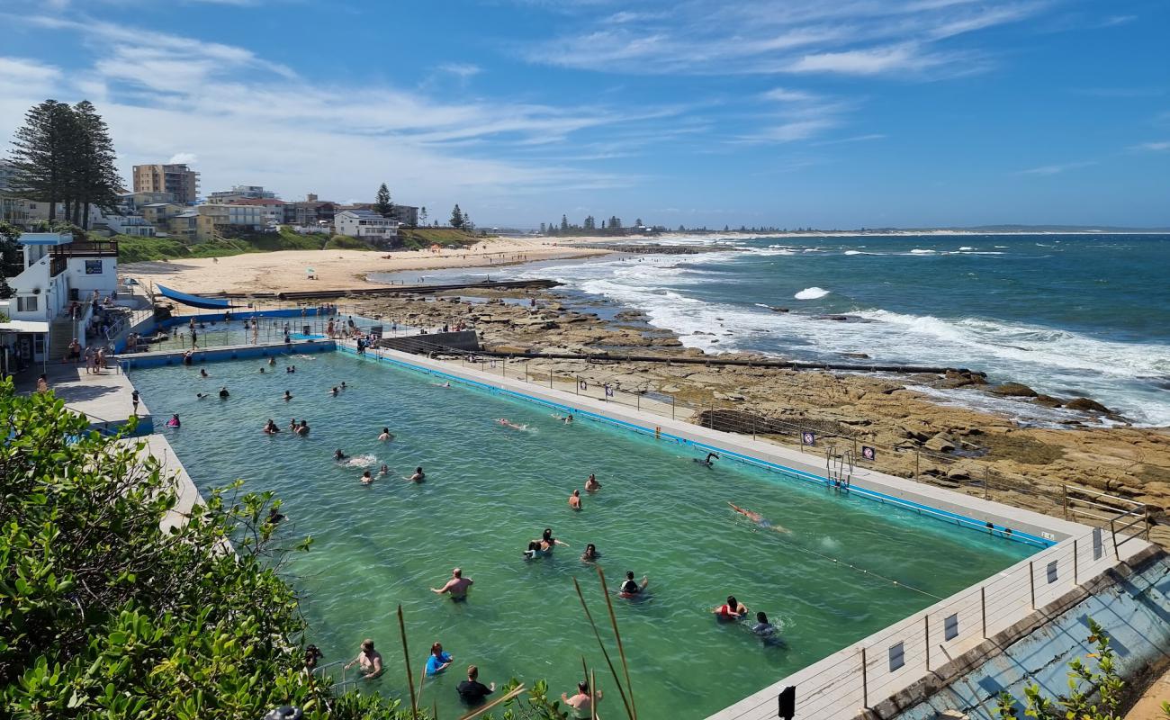 Ocean Baths'in fotoğrafı açık bej kum yüzey ile