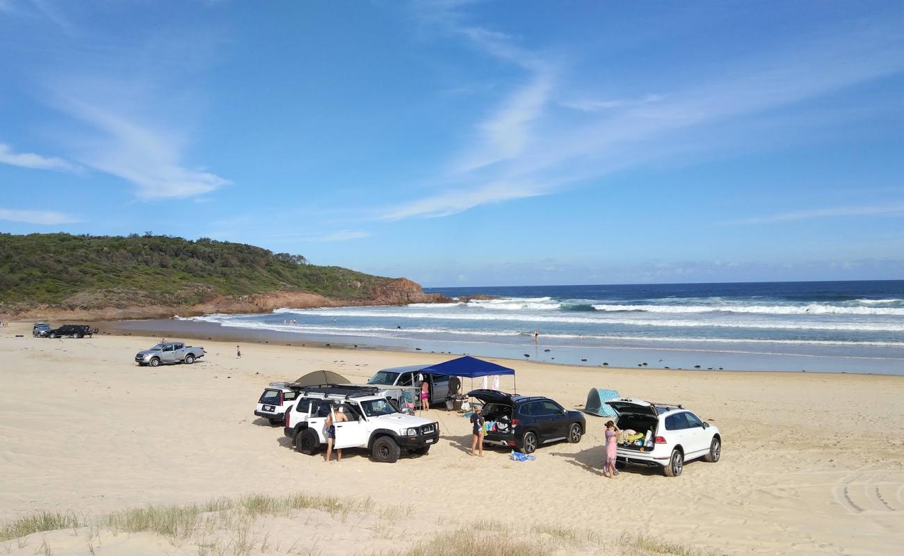 Samurai Beach'in fotoğrafı parlak kum yüzey ile