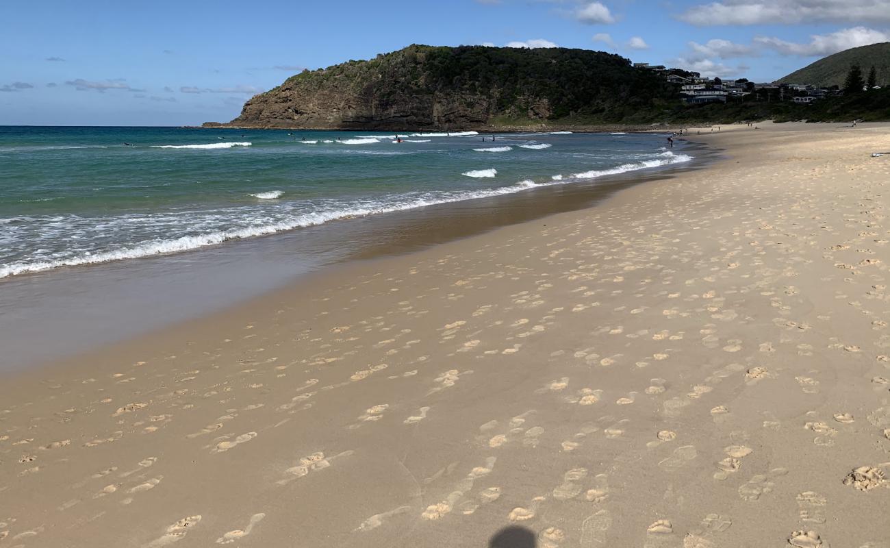 Boomerang Beach'in fotoğrafı i̇nce bej kum yüzey ile