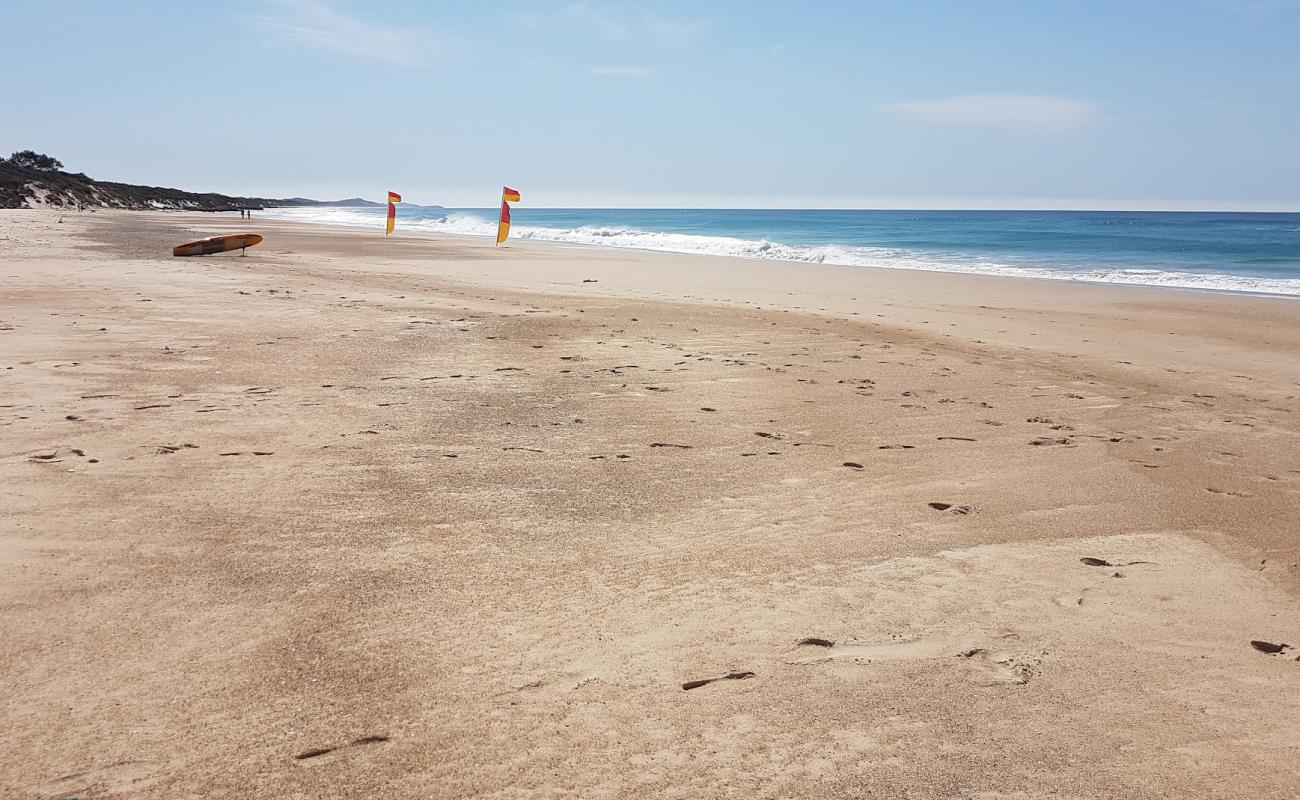 Lake Cathie Beach'in fotoğrafı açık bej kum yüzey ile