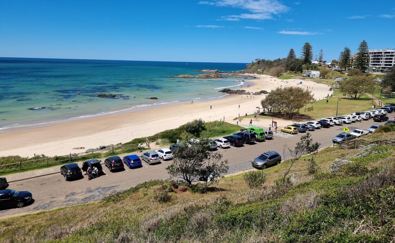 Port Macquarie Beach'in fotoğrafı açık bej kum yüzey ile