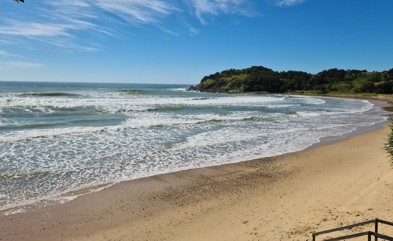 Charlesworth Bay Beach'in fotoğrafı parlak kum yüzey ile