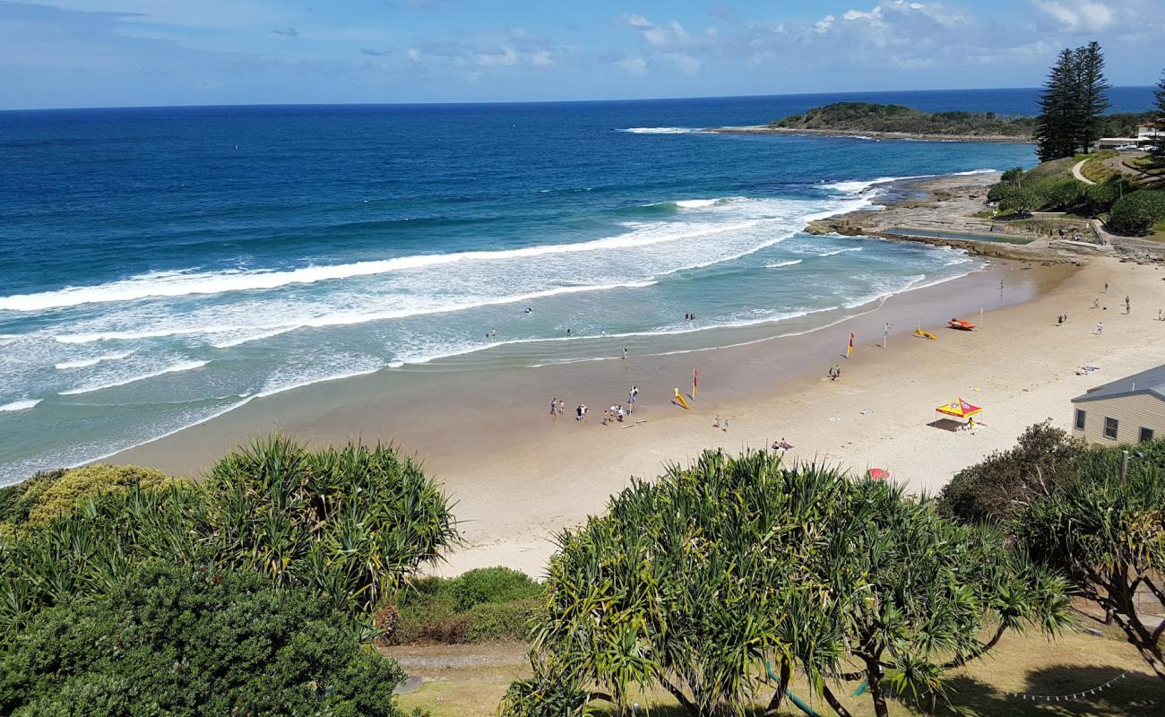 Yamba Beach'in fotoğrafı parlak kum yüzey ile