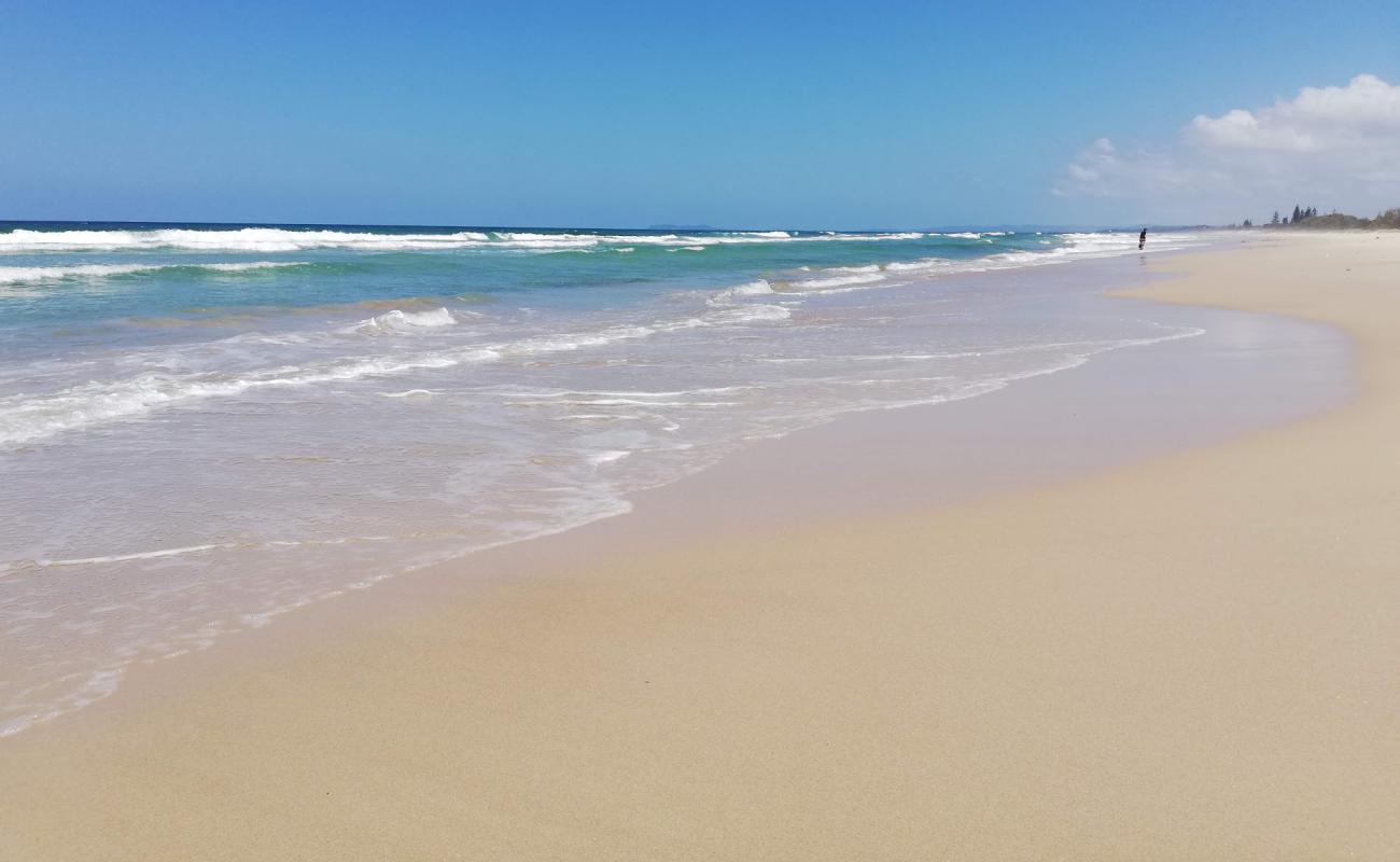 South Golden Beach'in fotoğrafı açık bej kum yüzey ile