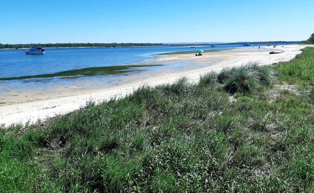 Sylvan Beach'in fotoğrafı açık bej kum yüzey ile