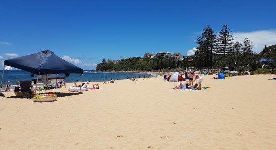 Moffat Beach