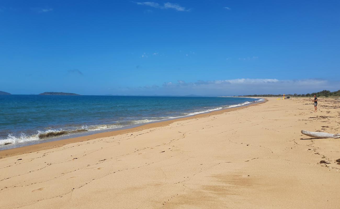 Harbour Beach'in fotoğrafı açık bej kum yüzey ile