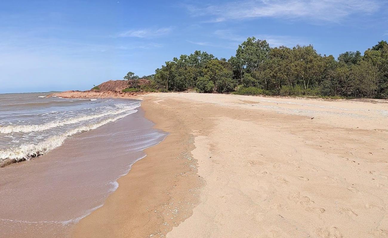 Toomulla Beach'in fotoğrafı parlak kum yüzey ile