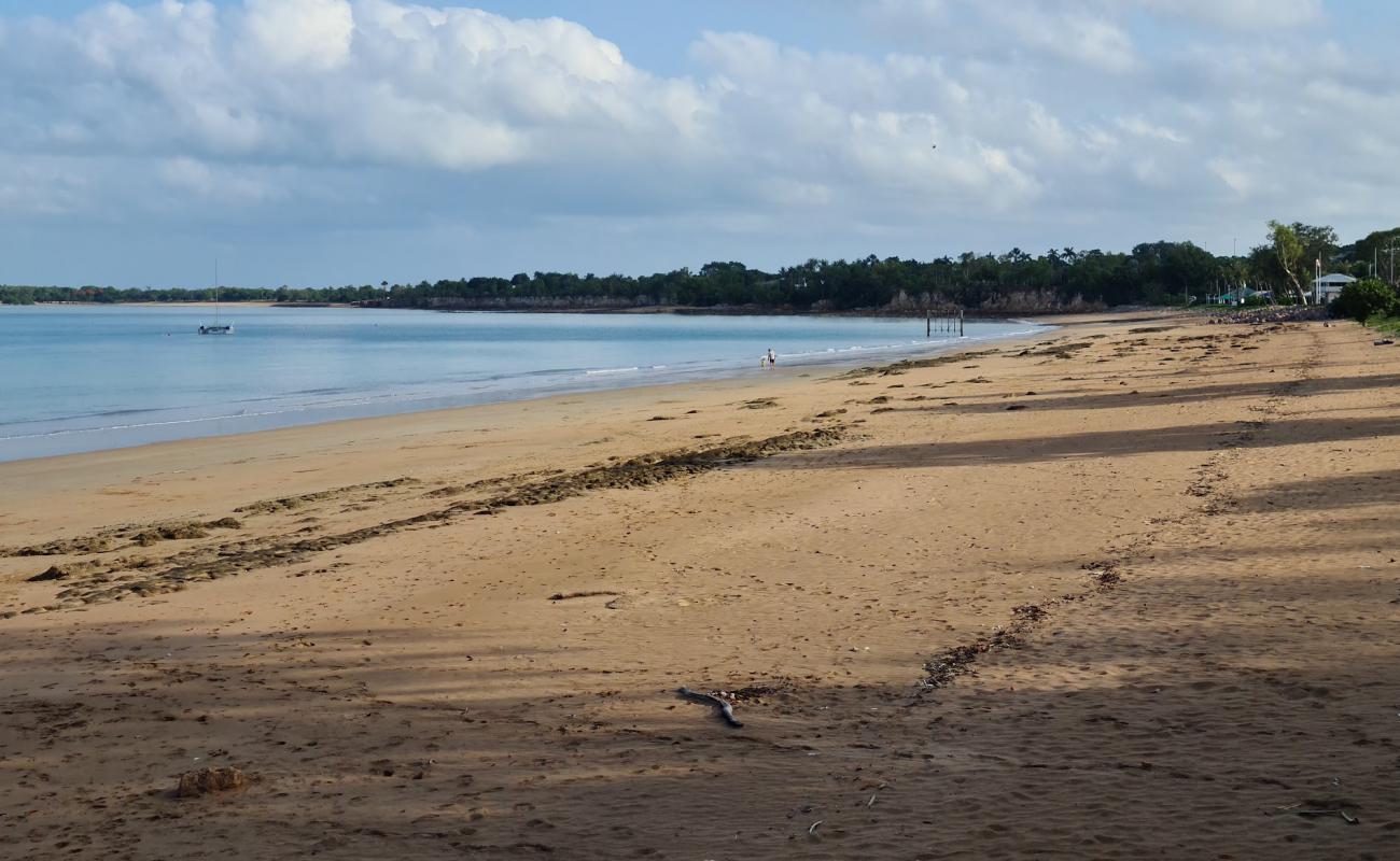 Vesteys Beach'in fotoğrafı parlak kum yüzey ile