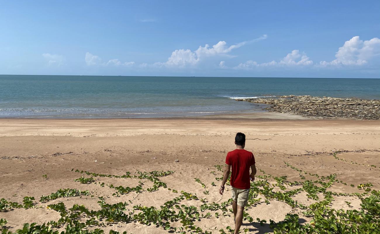 Wagait Beach'in fotoğrafı açık bej kum yüzey ile