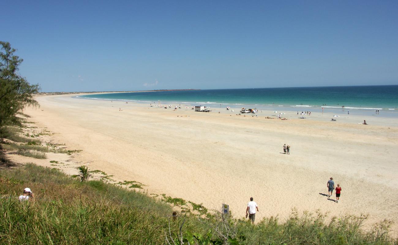 Cable Beach'in fotoğrafı açık bej kum yüzey ile