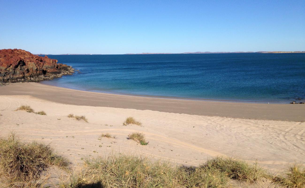 Aremvee Beach'in fotoğrafı parlak kum yüzey ile