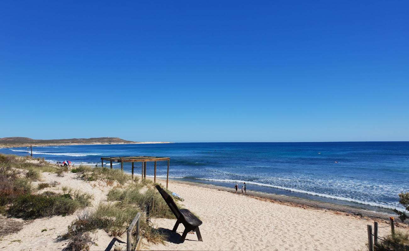 Dunes Beach'in fotoğrafı açık bej kum yüzey ile